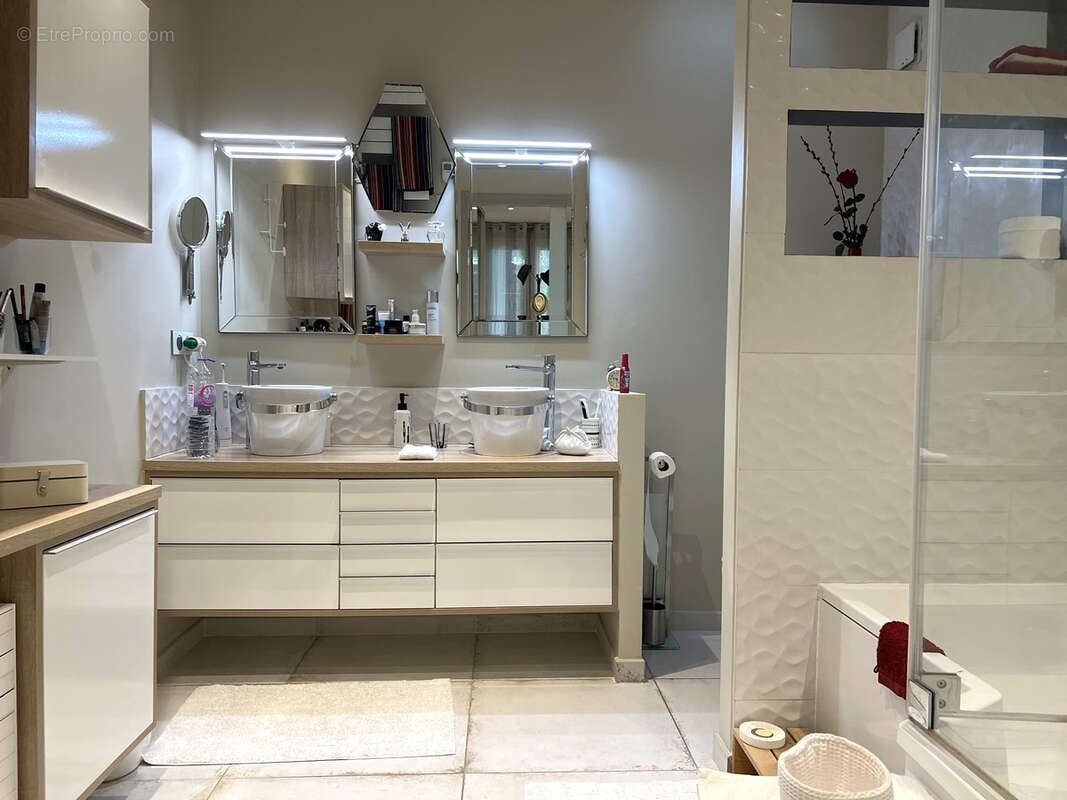 Maison à LES ANGLES