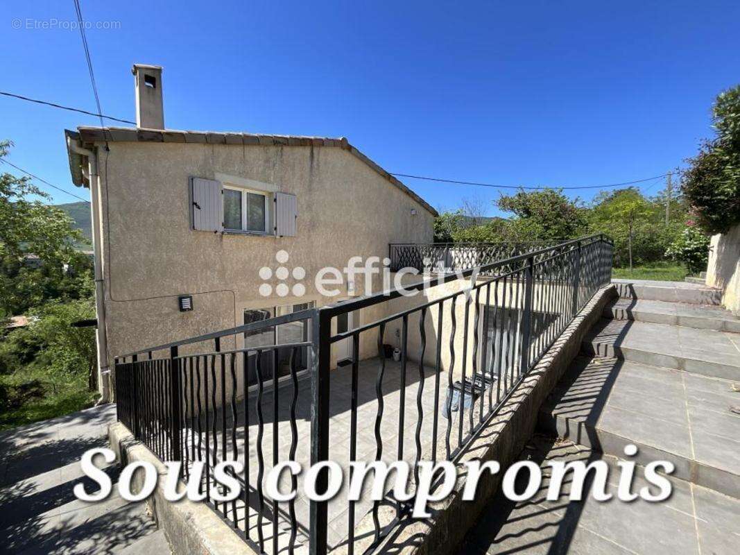 Maison à PRIVAS