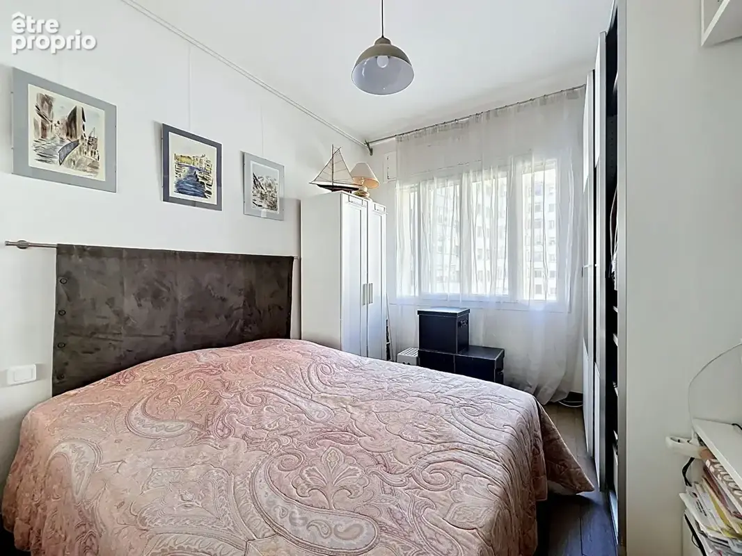 URGENT - Superbe appartement de standing aux beaux volumes - photo 11