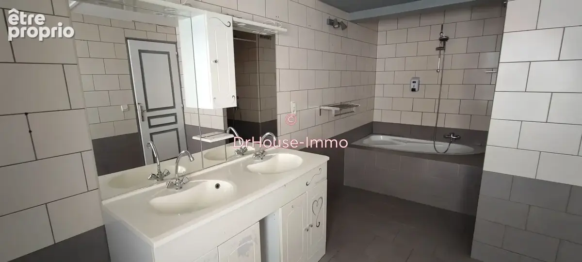 Maison 7 pièces 140 m² à vendre à Langeac (43300) - photo 22