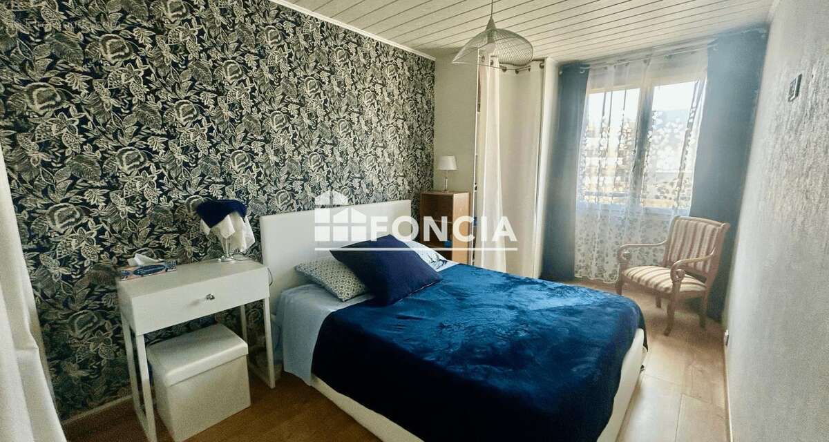 Appartement à FRESNES