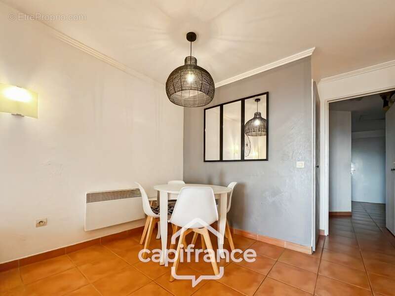 DOMAINE DE PONT ROYAL Appartement meublé  DERNIER ETAGE vue dégagée 31m2 et 7 m2 de loggia, 1 chambre double & salle de bains - photo 6