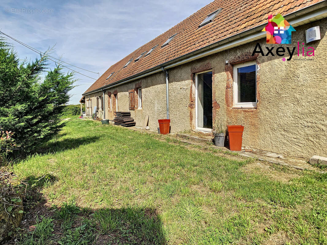A vendre - les guerreaux - longère avec terrain 9419 m2 - photo 5