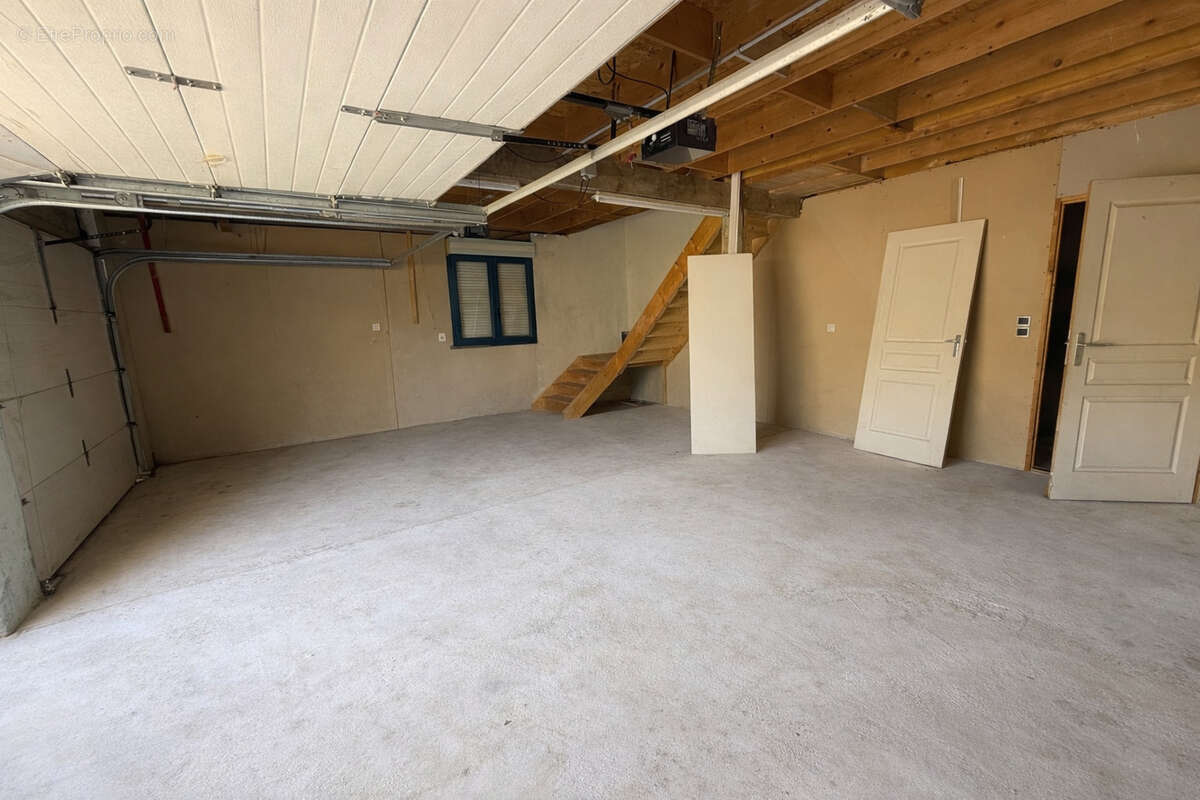 Maison à LAIGNE-EN-BELIN