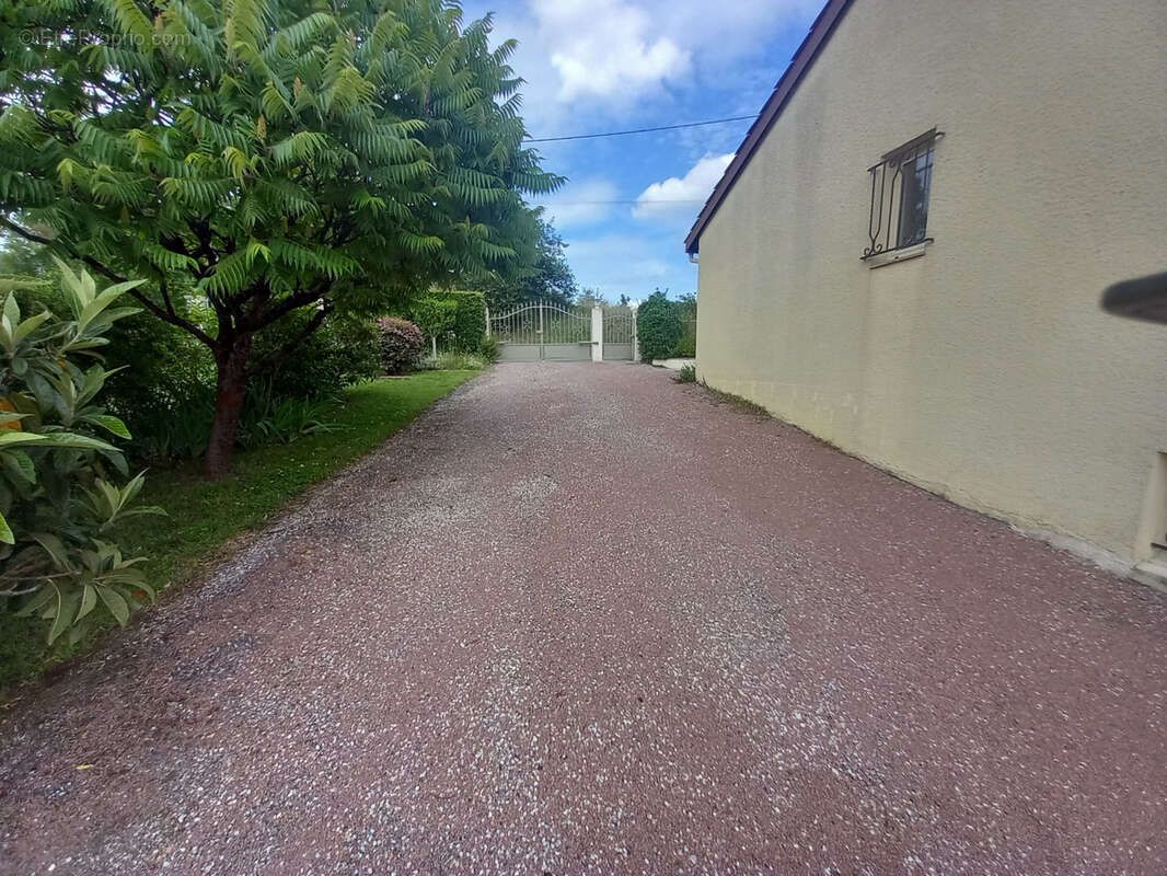 Exclusivité - villa f4 avec piscine - photo 7