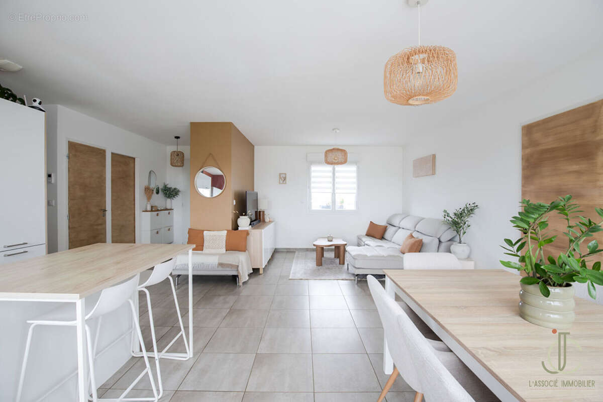 Maison à ATTON