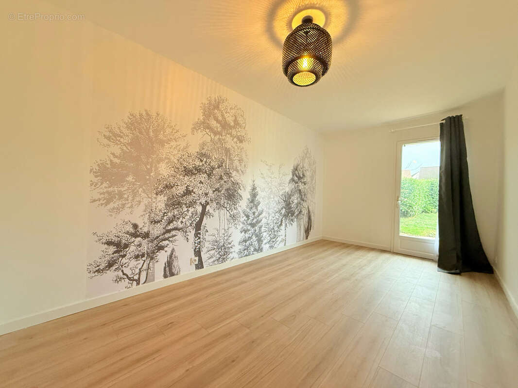 Maison à SAINT-DOULCHARD