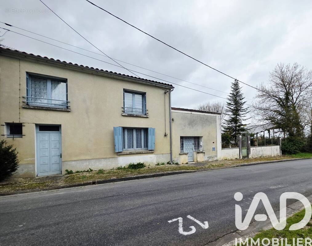 Photo 1 - Maison à VERDILLE
