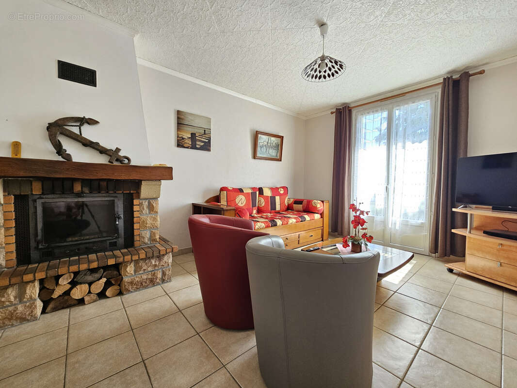 Maison à SAINT-DENIS-DU-PAYRE