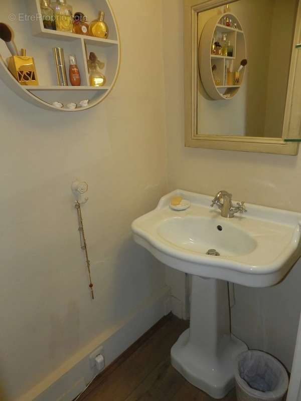 Maison à SAINT-PIERRE-SUR-DIVES