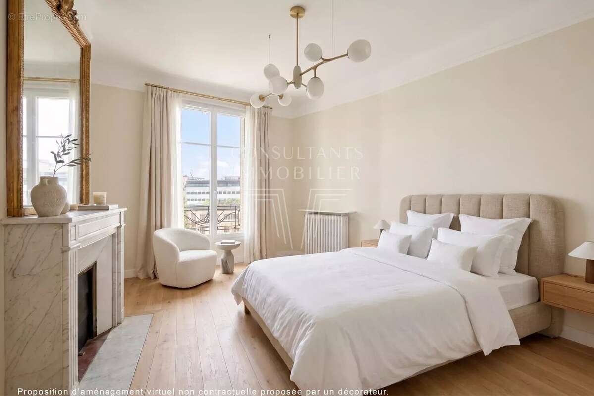 Appartement à PARIS-16E