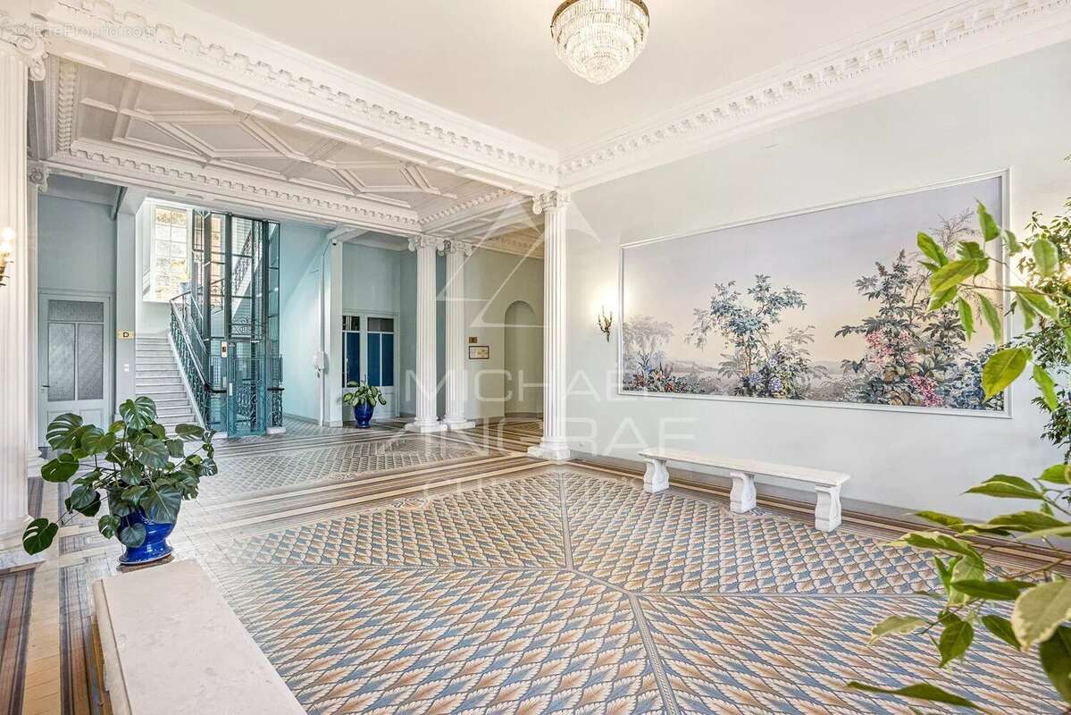 Appartement à BEAULIEU-SUR-MER