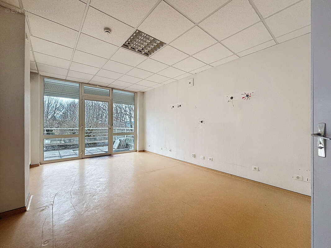 Maison à THEZILLIEU