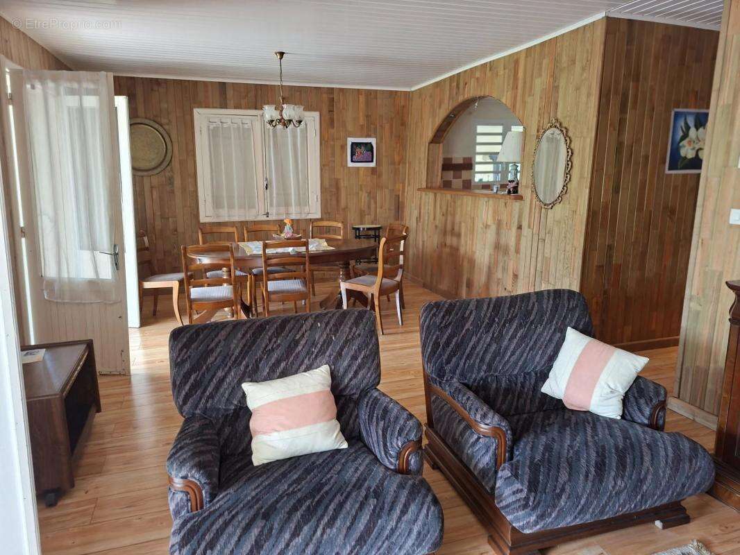 Maison à LA PLAINE-DES-PALMISTES