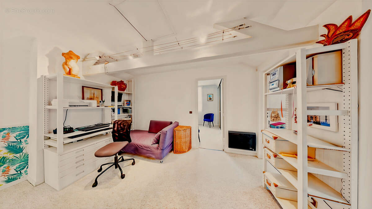 Maison à NEAUPHLE-LE-CHATEAU