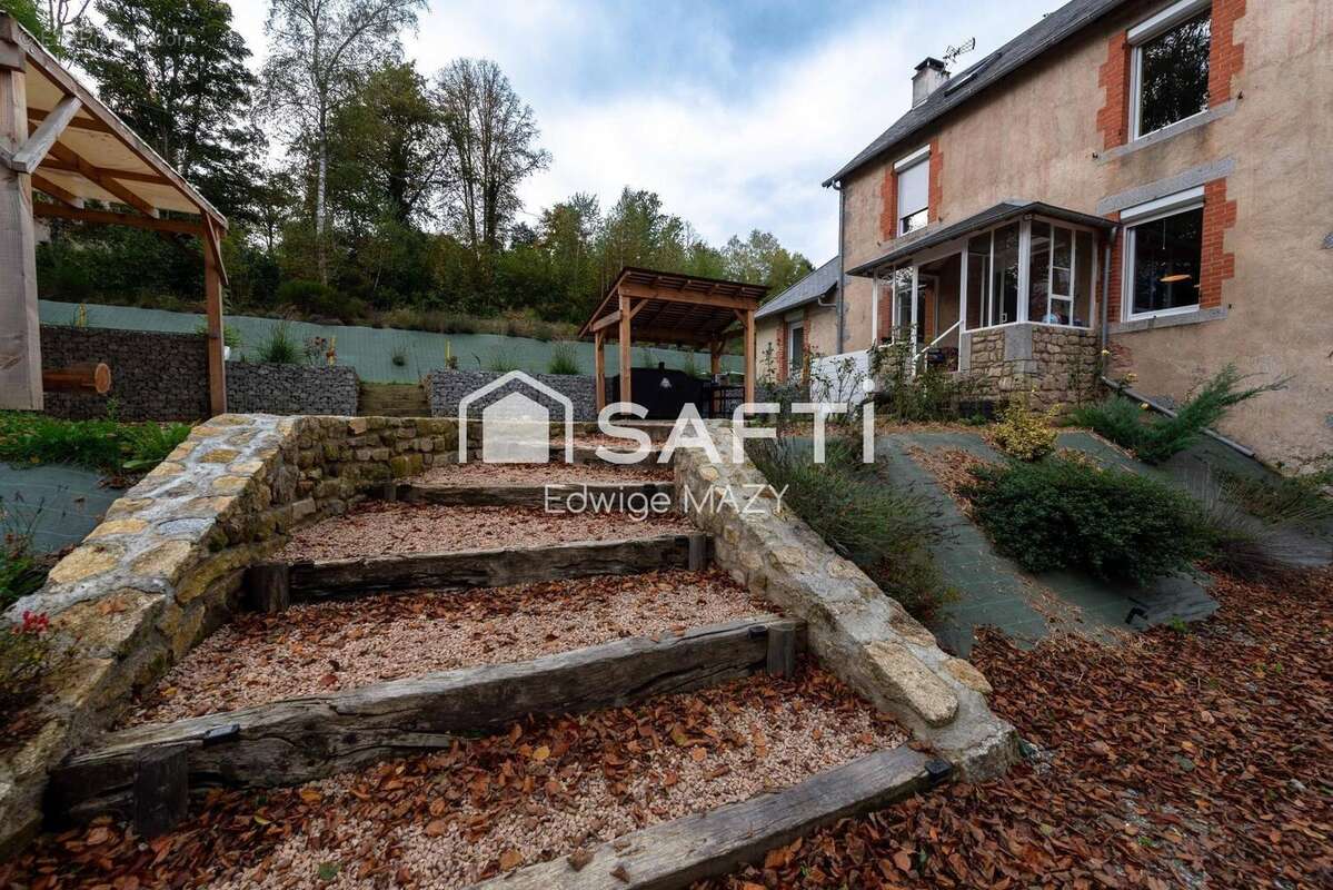 Maison 118 m² à Mainsat  - photo 5