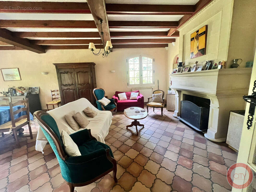SALON - Maison à BOULIAC