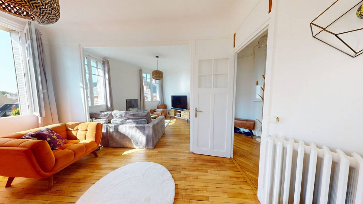 Appartement 65 m² à Orleans  - photo 3