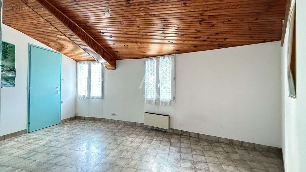 Maison à BELLEVILLE-SUR-VIE