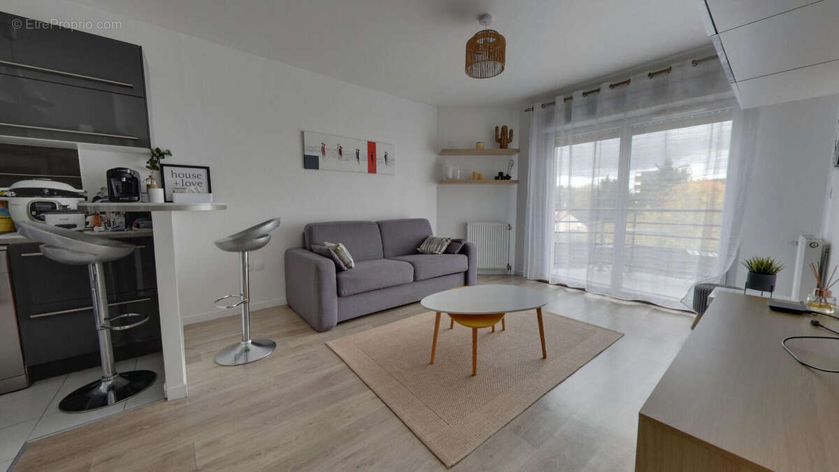 Appartement à ROISSY-EN-BRIE