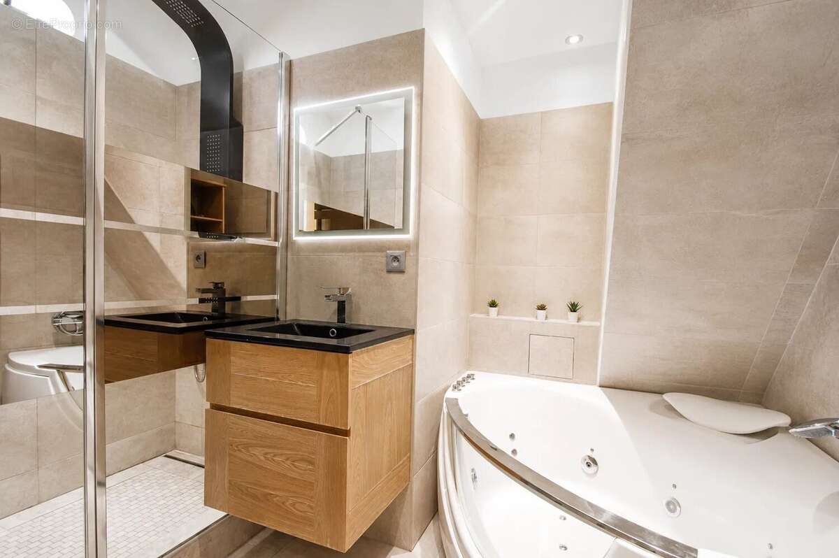 Appartement à CAP-D'AIL
