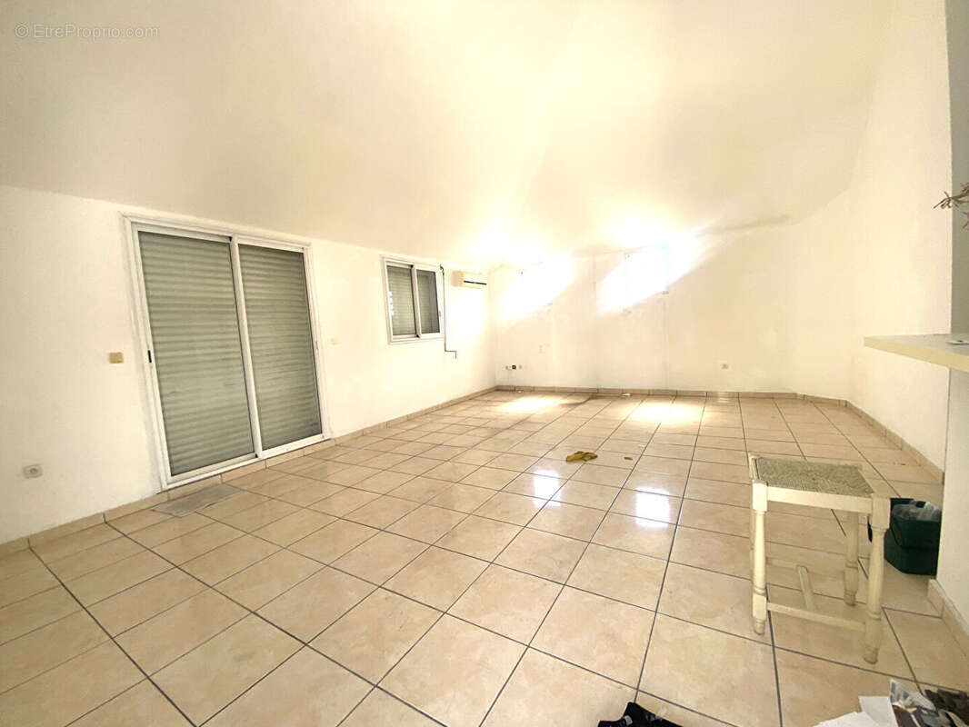 Appartement à SAINT-DENIS