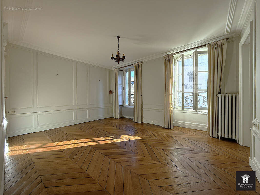 Appartement à VERSAILLES