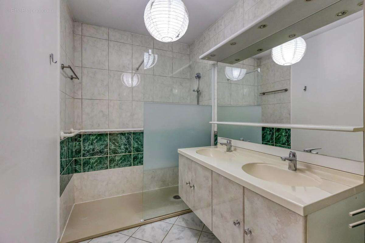 Appartement à ECHIROLLES