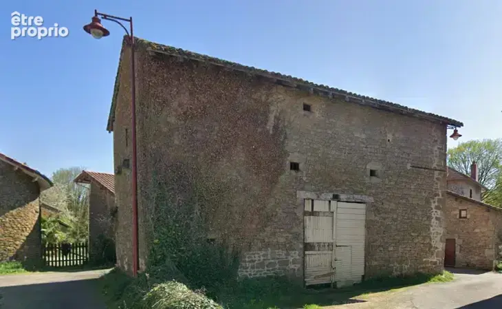 Grange en pierre à rénover de 71 m2 à proximité de Limoges   Fort potentiel - Saint Gence - photo 3