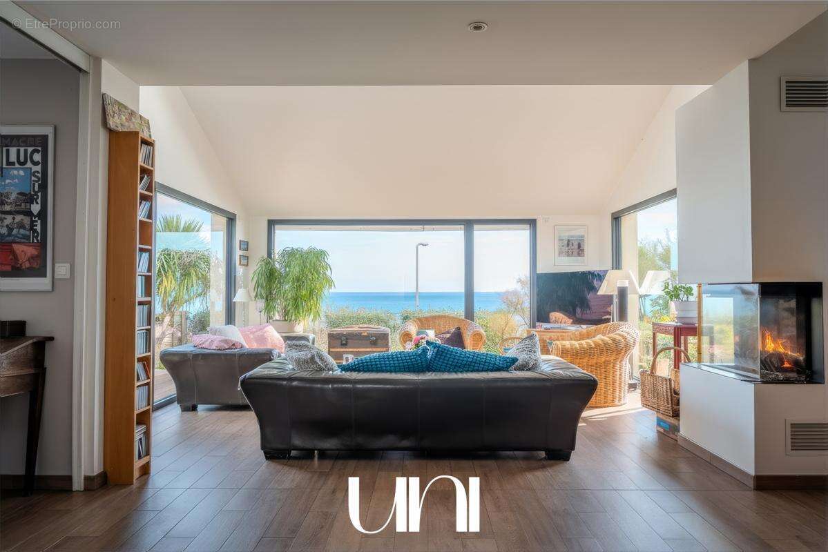 Maison à LUC-SUR-MER