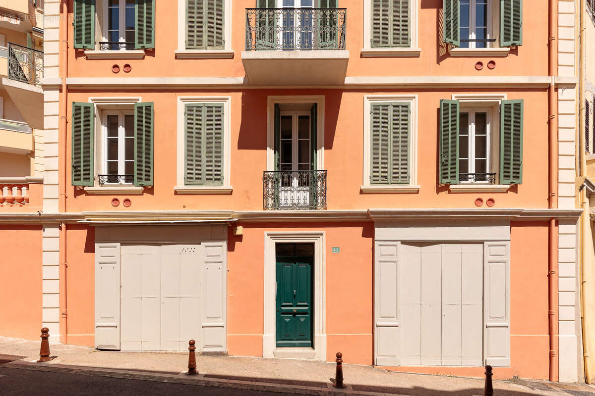 Immeuble de 8 lots rénovés à vendre au cœur du Cannet Mairie - photo 3