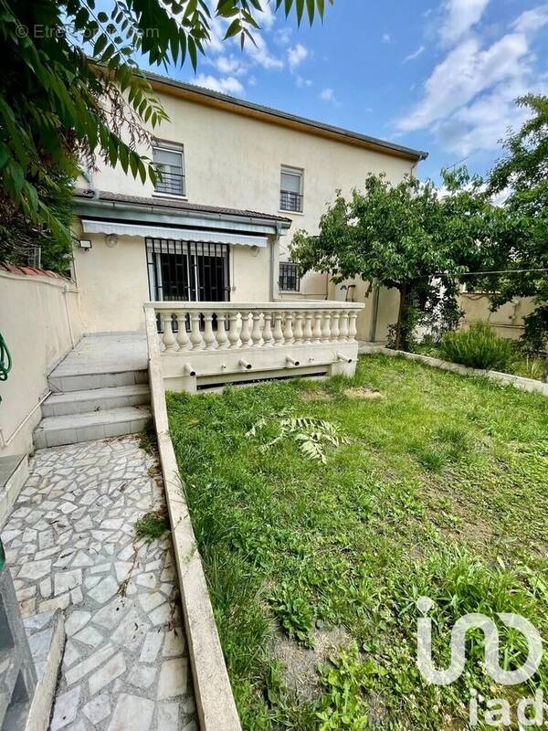 Photo 1 - Maison à PIERREFITTE-SUR-SEINE