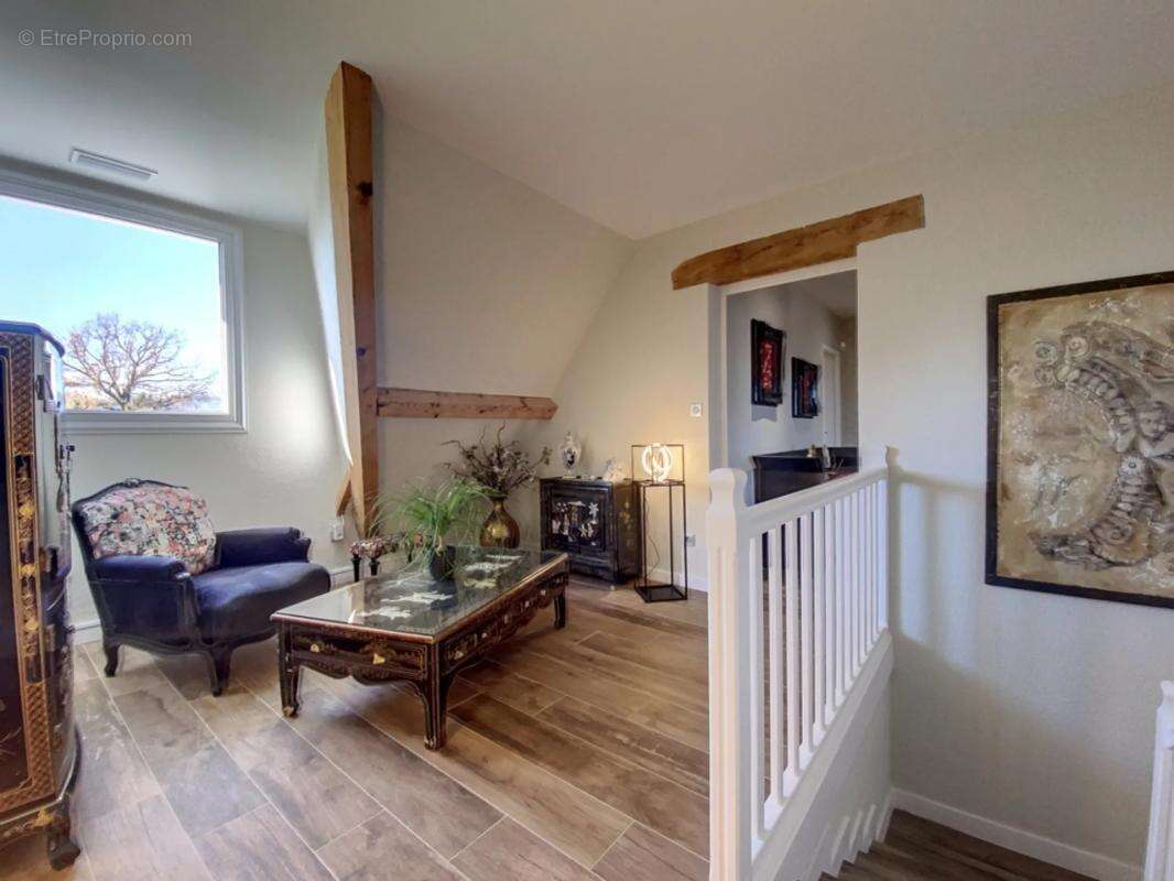 Maison à SAINT-FORGEUX-LESPINASSE