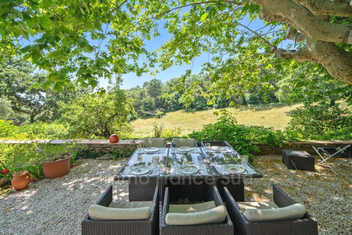 Maison à LA GARDE-FREINET