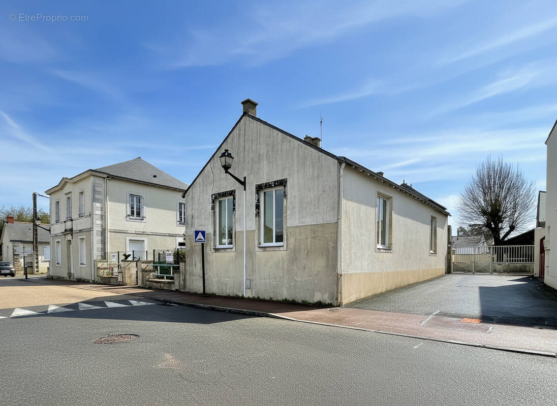 Commerce à MESANGER