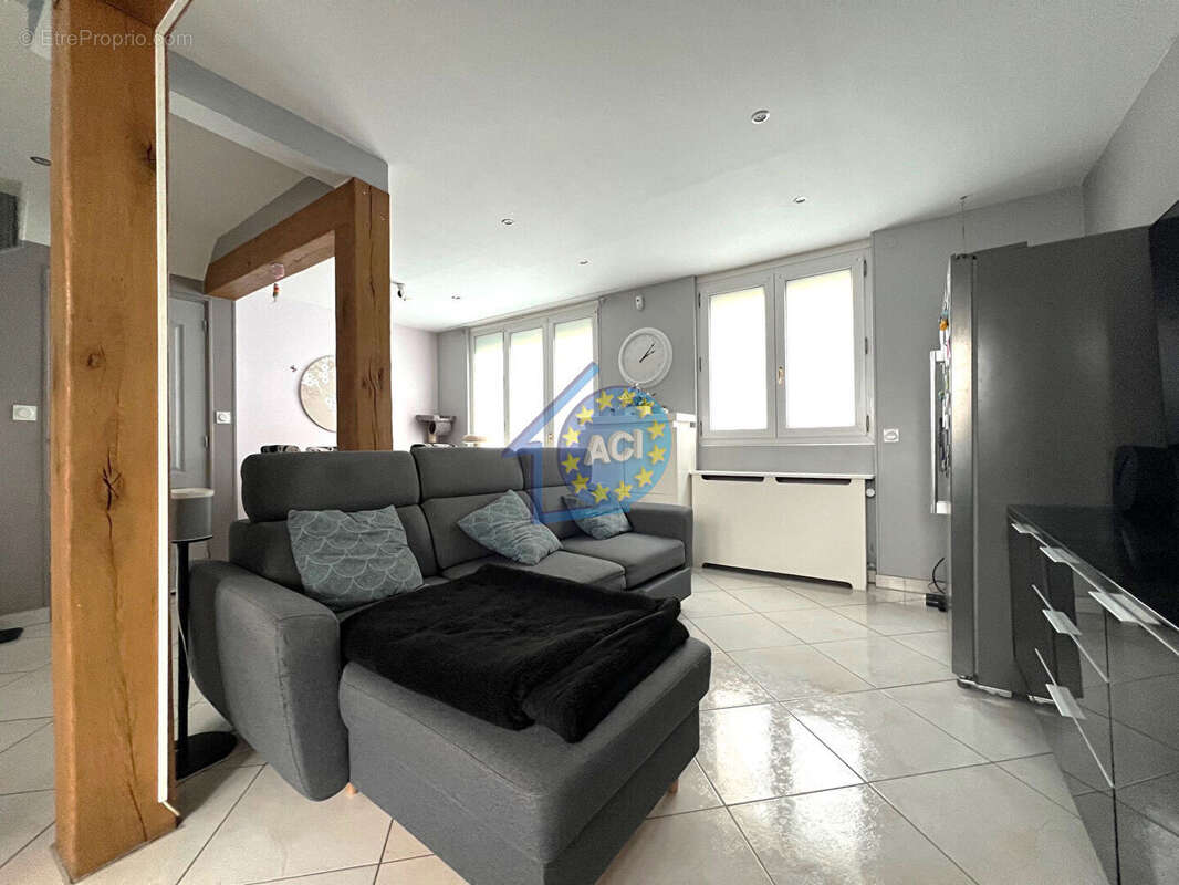 Maison à MANTES-LA-VILLE