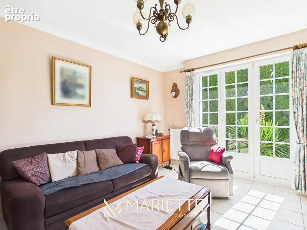 "ACACIA" TREGUNC-BOURG - Maison volumineuse avec vie de plain pied proche centre ville - photo 5