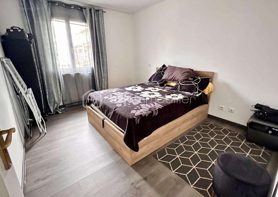 Maison à SAINT-MAURICE-L'EXIL