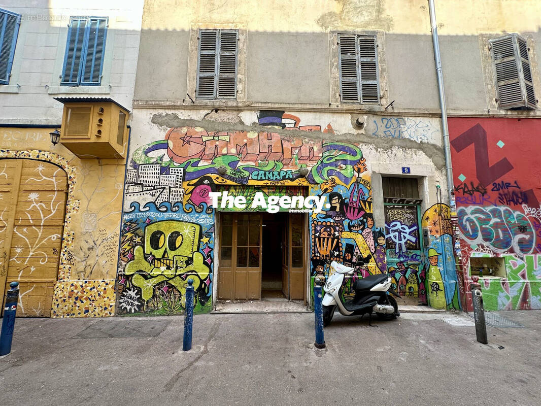 Commerce à MARSEILLE-6E