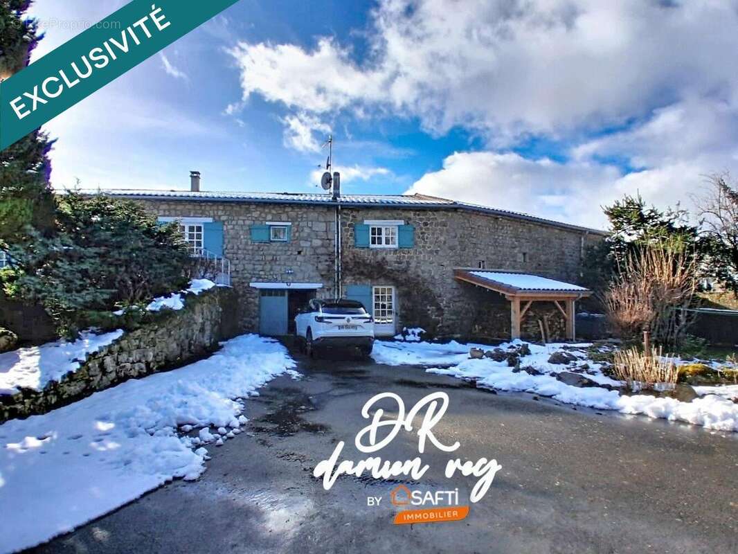 Maison 319 m² à Saint-Romain-Lachalm  - photo 8
