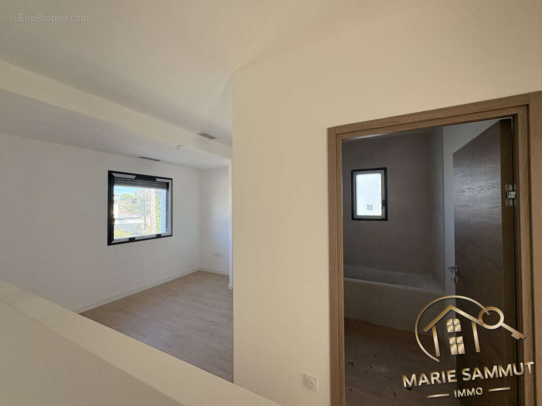 Maison 115 m² à Lattes  - photo 8
