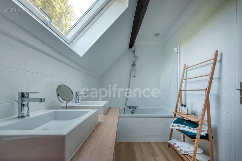 Maison à BRIIS-SOUS-FORGES