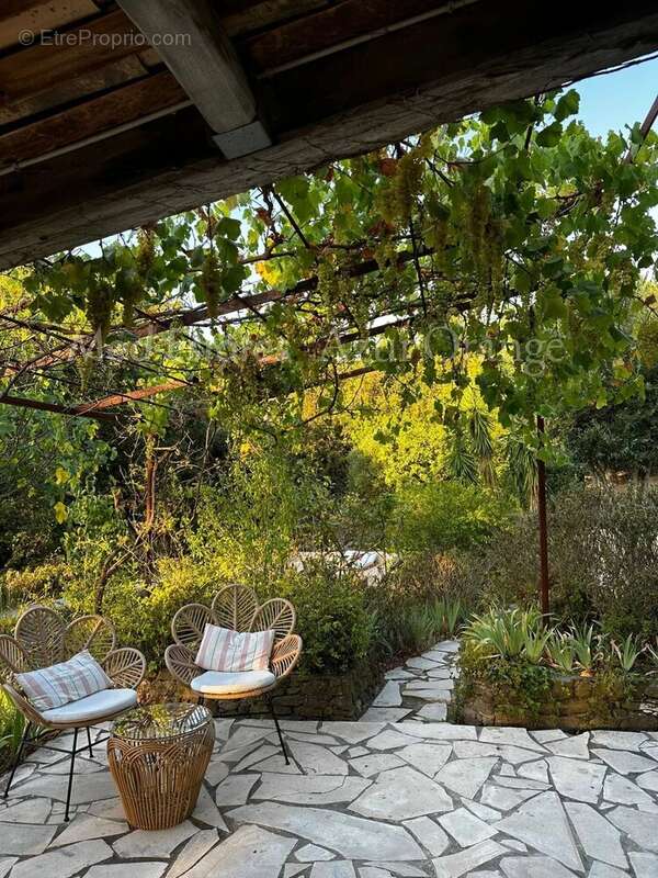 Maison à LA GARDE-FREINET