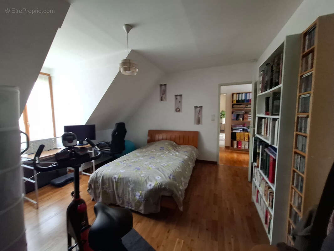 Maison à COULOMMIERS