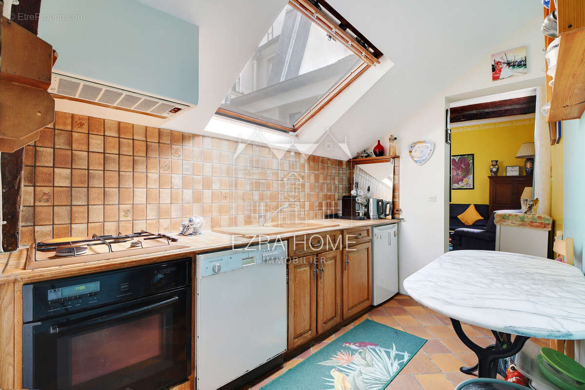 Appartement à PARIS-2E