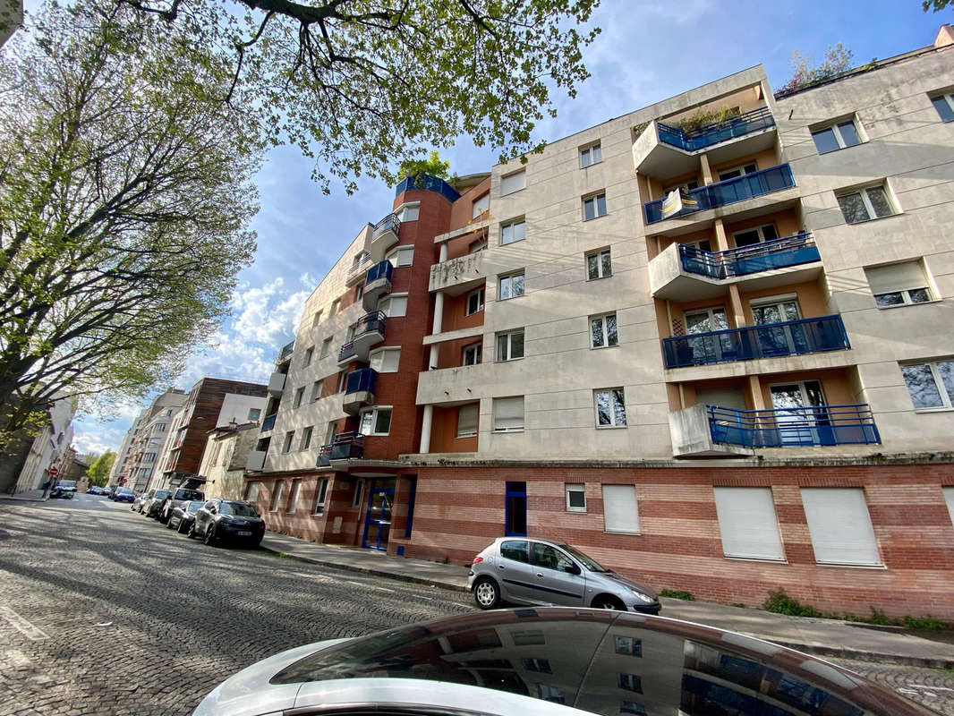 Parking à PARIS-15E