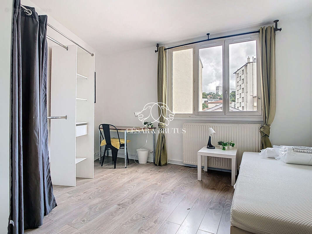 Appartement à LYON-9E