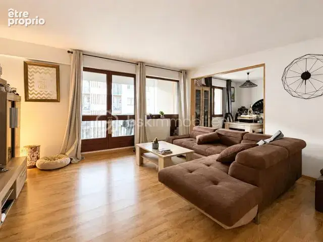 Appartement lumineux avec 2 balcons - photo 2
