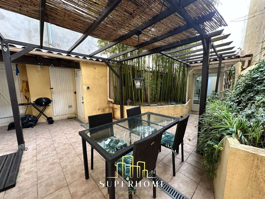 Maison à MARSEILLE-6E