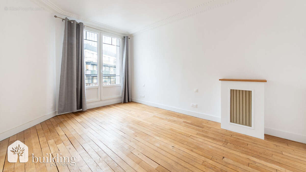 Porte Maillot Paris 17ème - Appartement 5 pièces 110,19 m² avec 2 balcons - photo 9
